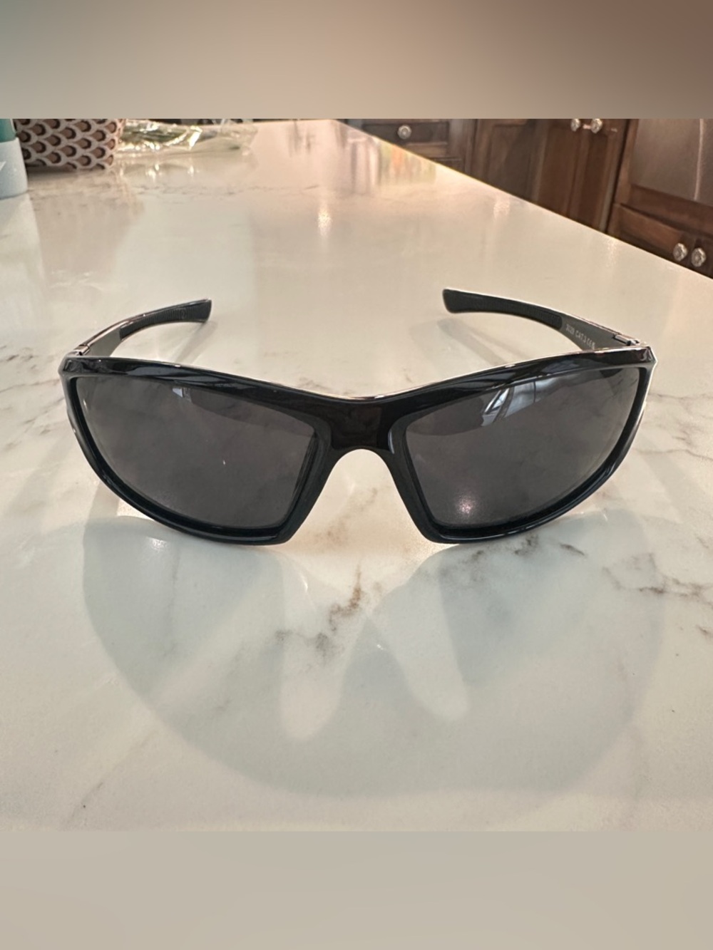 Sleek Black Wrap Sunglasses 🆕